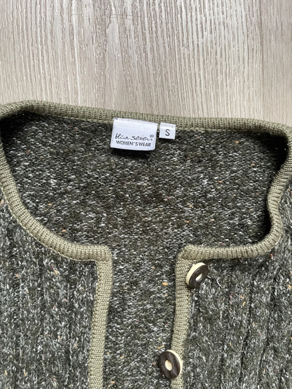 Vintage Austrian Wool Blend Cardigan Sweater with Grandmacore Embroidery - Picture 3 of 7